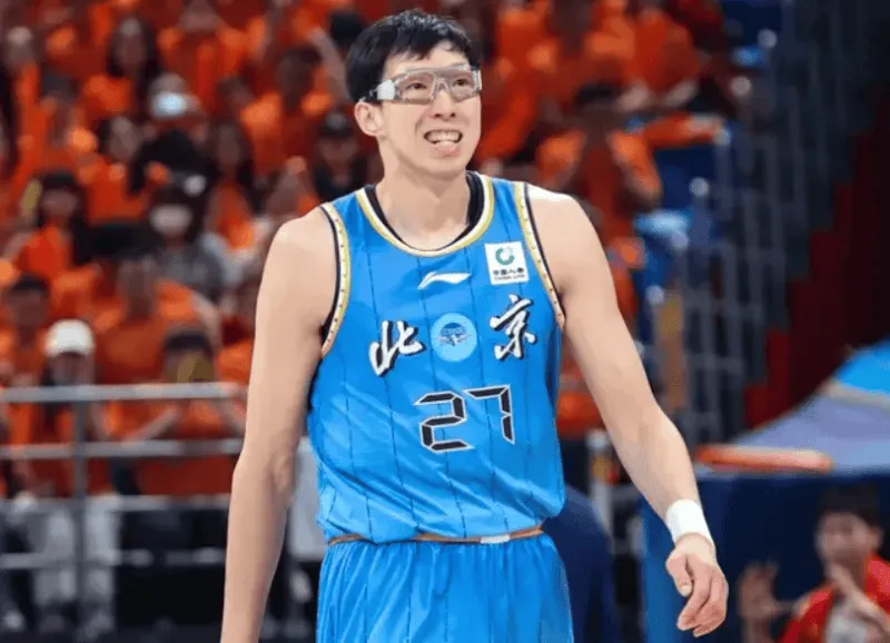 乐鱼体育官方-周琦:第二节我们从落后追到领先,我觉得不能主动调整